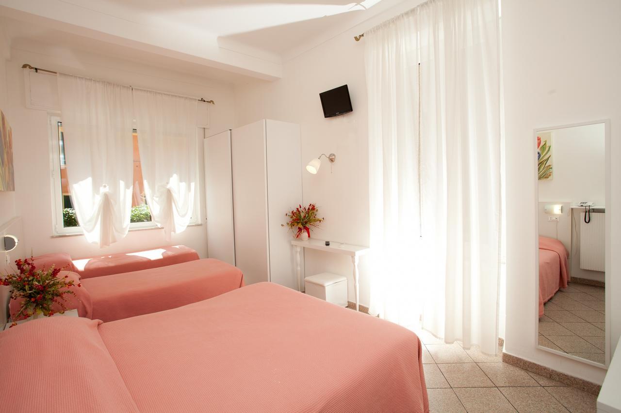 Hotel Lydia Alassio Luaran gambar